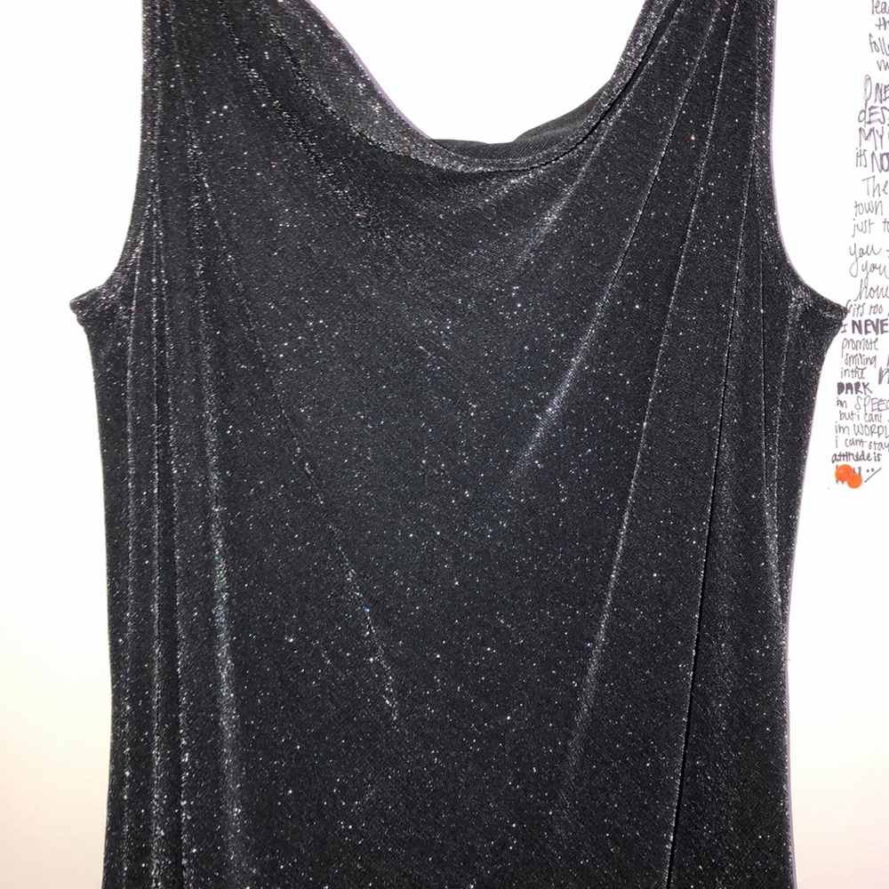 Long Dress - Picture 2 of 3